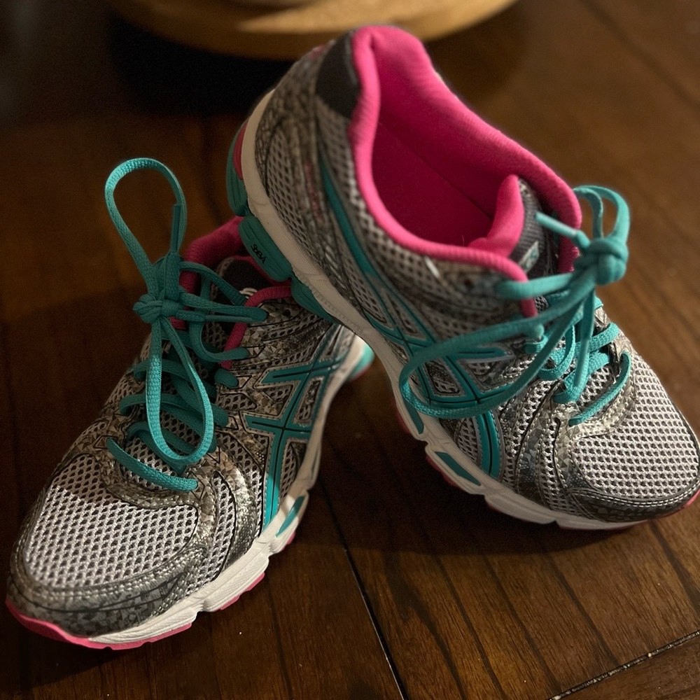 ASICS Gel Exalt size 7 EUC Gray, Turquoise, Pink, White.